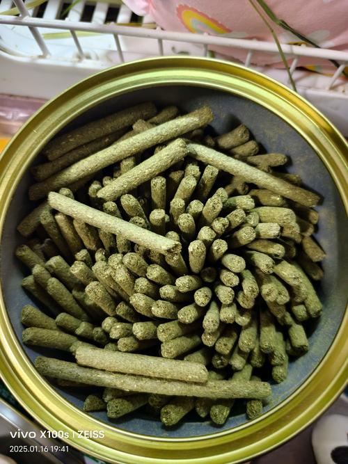 yee兔糧飼料磨牙零食全價牧草糧幼兔飼料提摩西草條龍貓豚鼠用品-淘寶